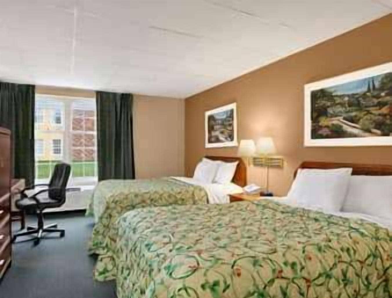 Days Inn By Wyndham Madisonville Buitenkant foto
