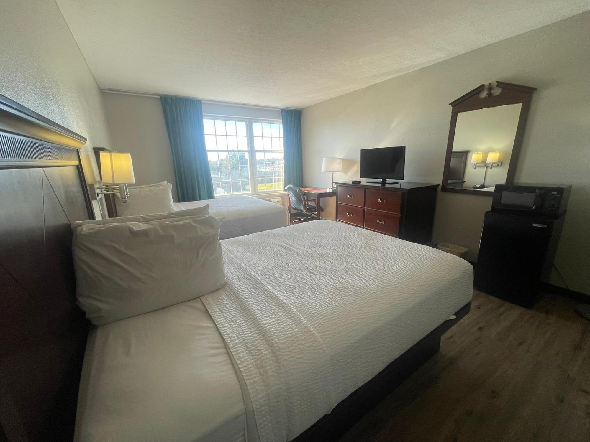Days Inn By Wyndham Madisonville Buitenkant foto